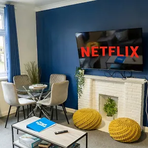 The Park, Ground Fl Apartment, Prime Location, Free Parking, & Cozy Nottingham